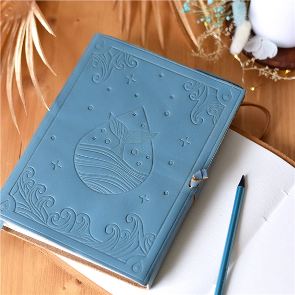 Grimoire en cuir Elément Eau 7