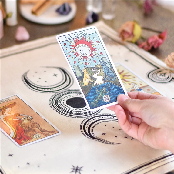 Nappe d'autel Triple Lune 3