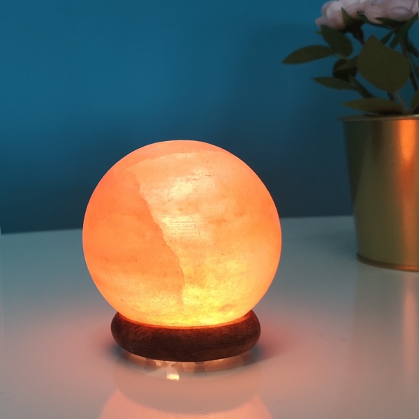 Lampe USB  en Cristal de Sel d'Himalaya Sphère — vue de face
