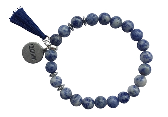 Bracelet Sodalite Perles rondes 8 mm Pompon Breloque Gratitude 1
