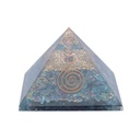 Orgonite Pyramide rubis en Kyanite 0