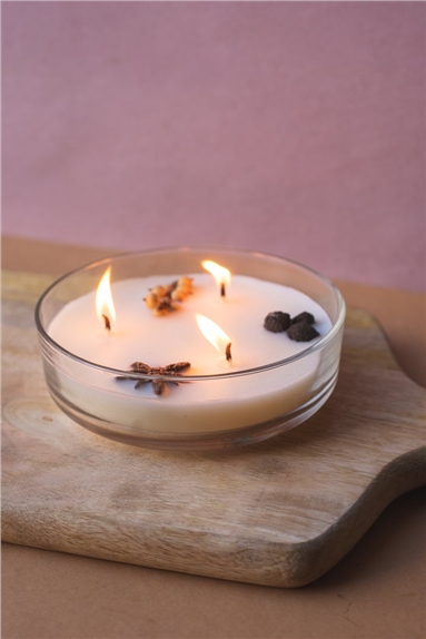 Bougie parfumée Botanicals Baie Cassis 1