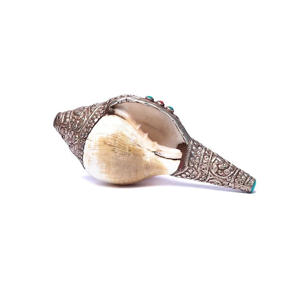 Conque tibétaine blanche et métal ciselé 0