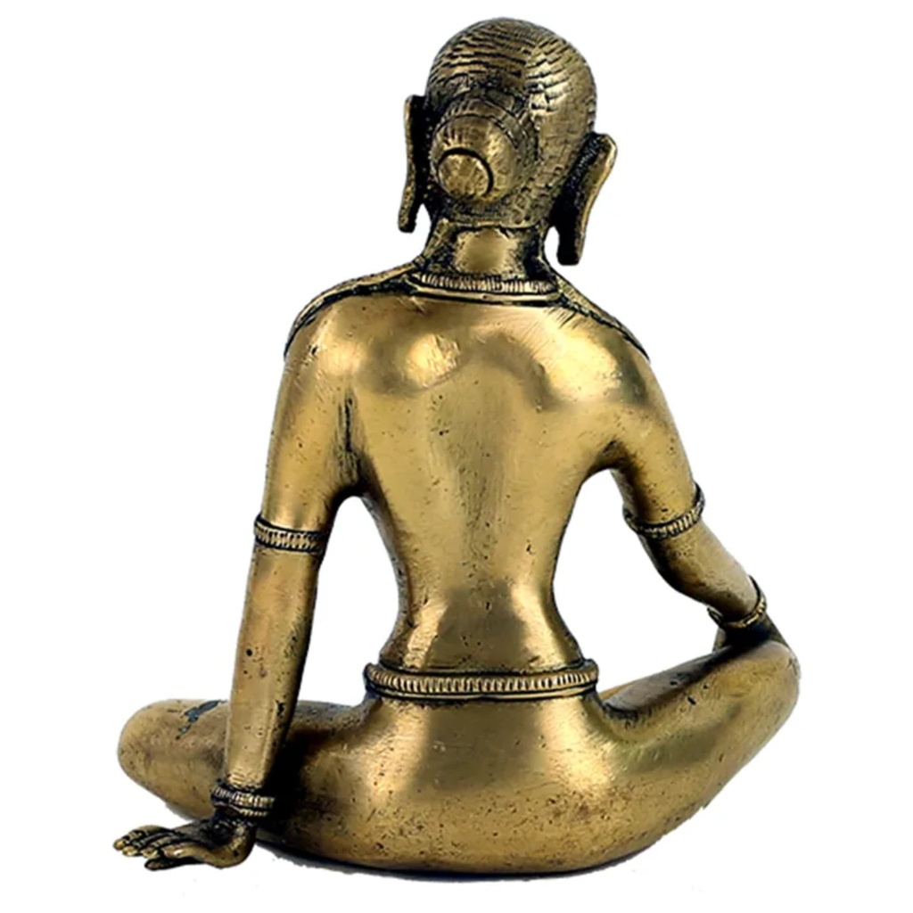 Statue de Parvati monochrome 2