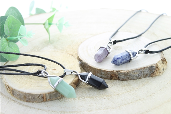 Collier Pointe en Pierre