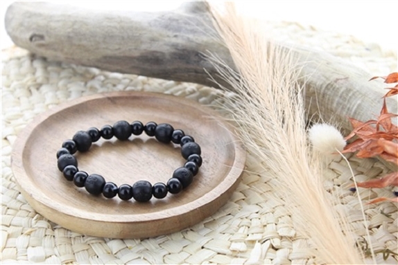 Bracelet Onyx Perles rondes 8 mm et Perles bois teinté noir 1 cm