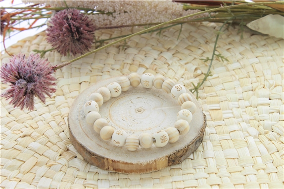 Bracelet Lucky Karma Bois clair Perles rondes 10 mm