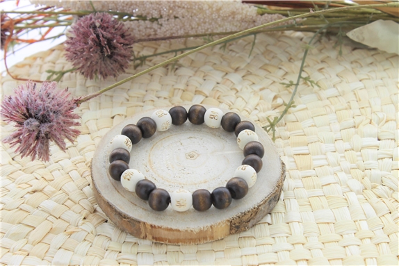 Bracelet Lucky Karma Bois clair et marron Perles rondes 10 mm