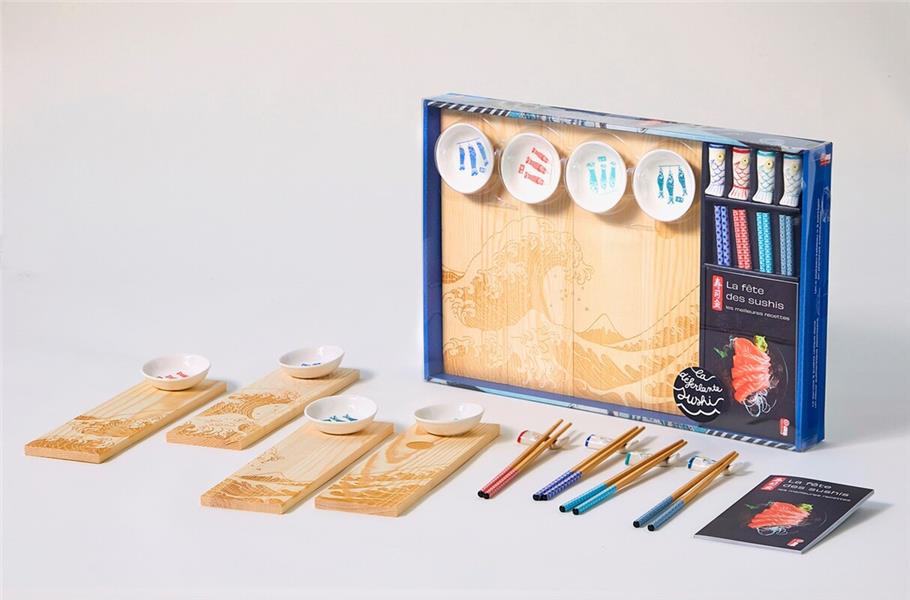 La vague de Maître Sushi - Coffret avec le livre de recettes, 4 planches en bois gravé, 4 paires de baguettes, 4 repose-baguettes et 4 petites coupelles