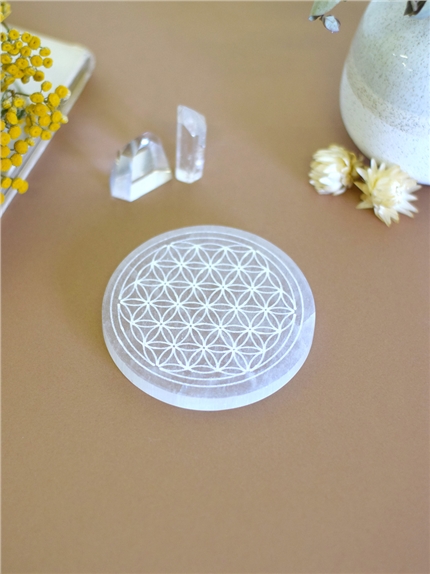Socle en Sélénite gravé Fleur de Vie 10 cm