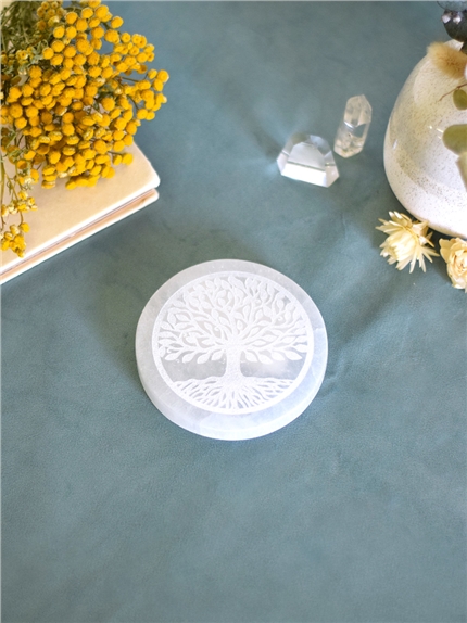 Socle en Sélénite gravé Arbre de Vie 10 cm