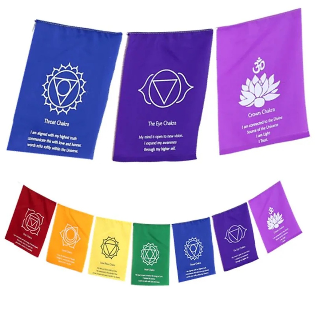 7 drapeaux Chakra sur un cordon | 19x25x155 cm