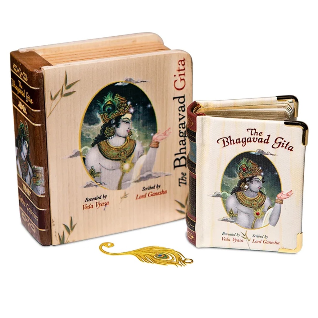 Bhagavad Gita dans une boîte cadeau en bois -- 13.5x11.5x5cm