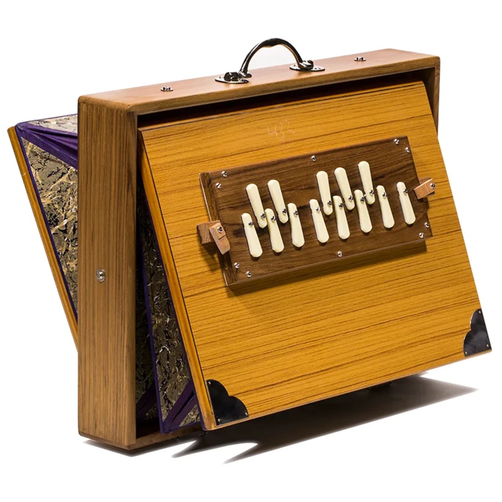 Shruti Box Saraswati 440Hz -- 3400 g; 41 cm