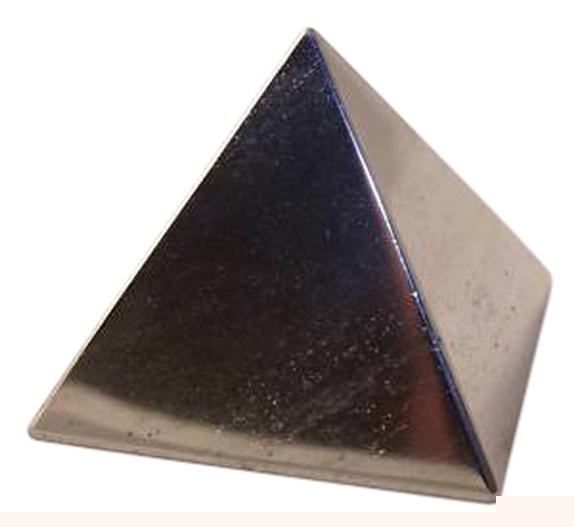 Pyramide Hématite Pièce 30 mm