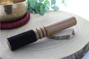 Bâton pour Bol Chantant en Bois et Daim 21 cm