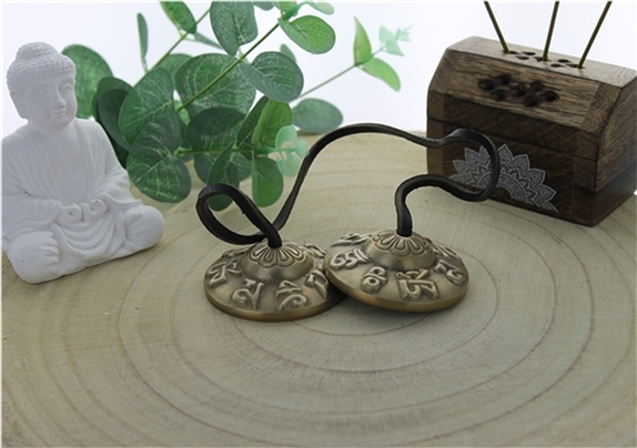 Cymbale Tibétaine en Bronze Gravure Mantra Petit Modèle