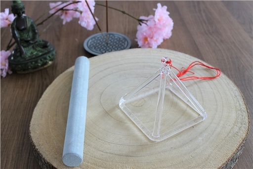 [3660341698921] Pyramide chantante en Cristal 10 cm