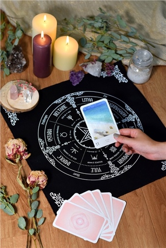 [3660341716311] Nappe d'autel Roue de l'année Wicca