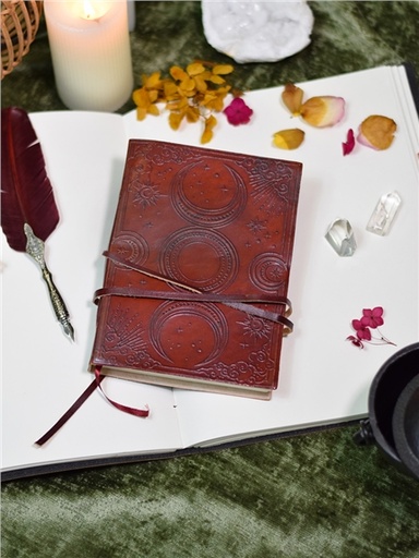 [3660341751015] Grimoire en Cuir Triple Lune